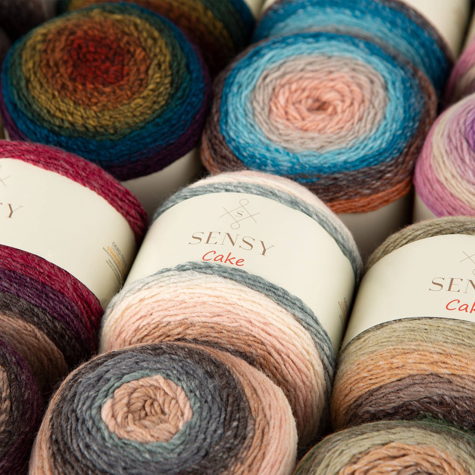 Sensy Cake Yarn, 5.3 oz, 525 Yards, Gauge 3 Light